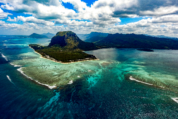 Mauritius underwater waterfalls